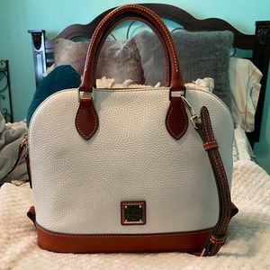 ‼️Dooney & Bourke Pebble Grain Satchel‼️